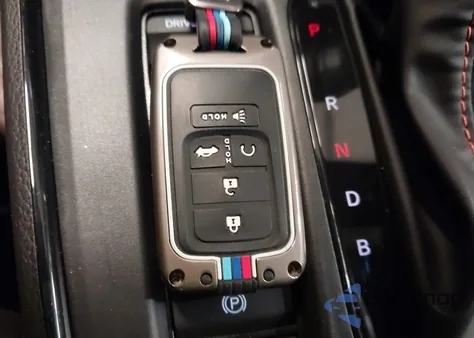 2026 Honda Cr-V Hybrid Awd Sport Touring z USA, uszkodzony, nr VIN 7FARS6H90TE006253